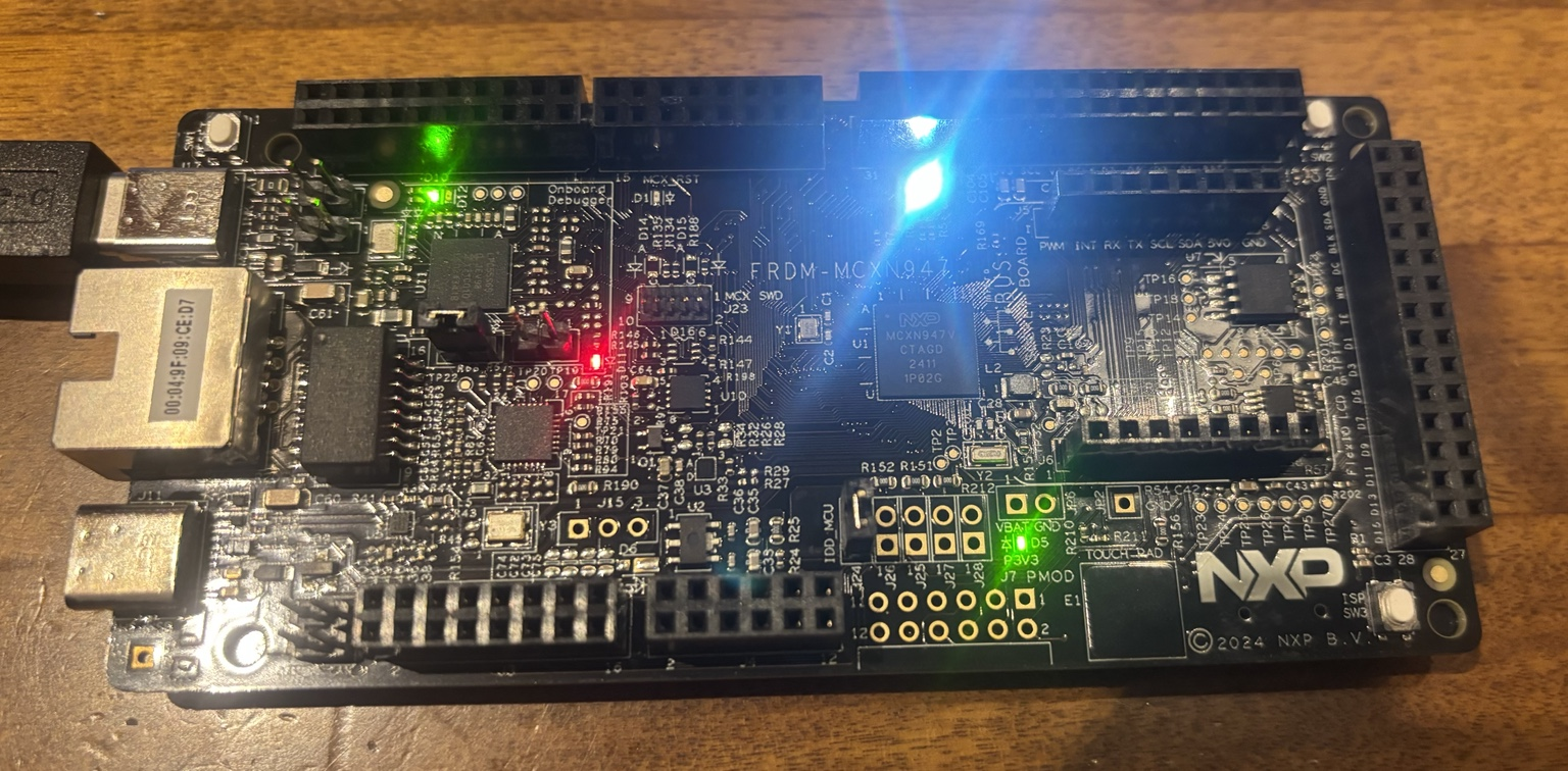 NXP FRDM-MCXN947でZephyr RTOSを試す (1) ― Hello World、Lチカ、west