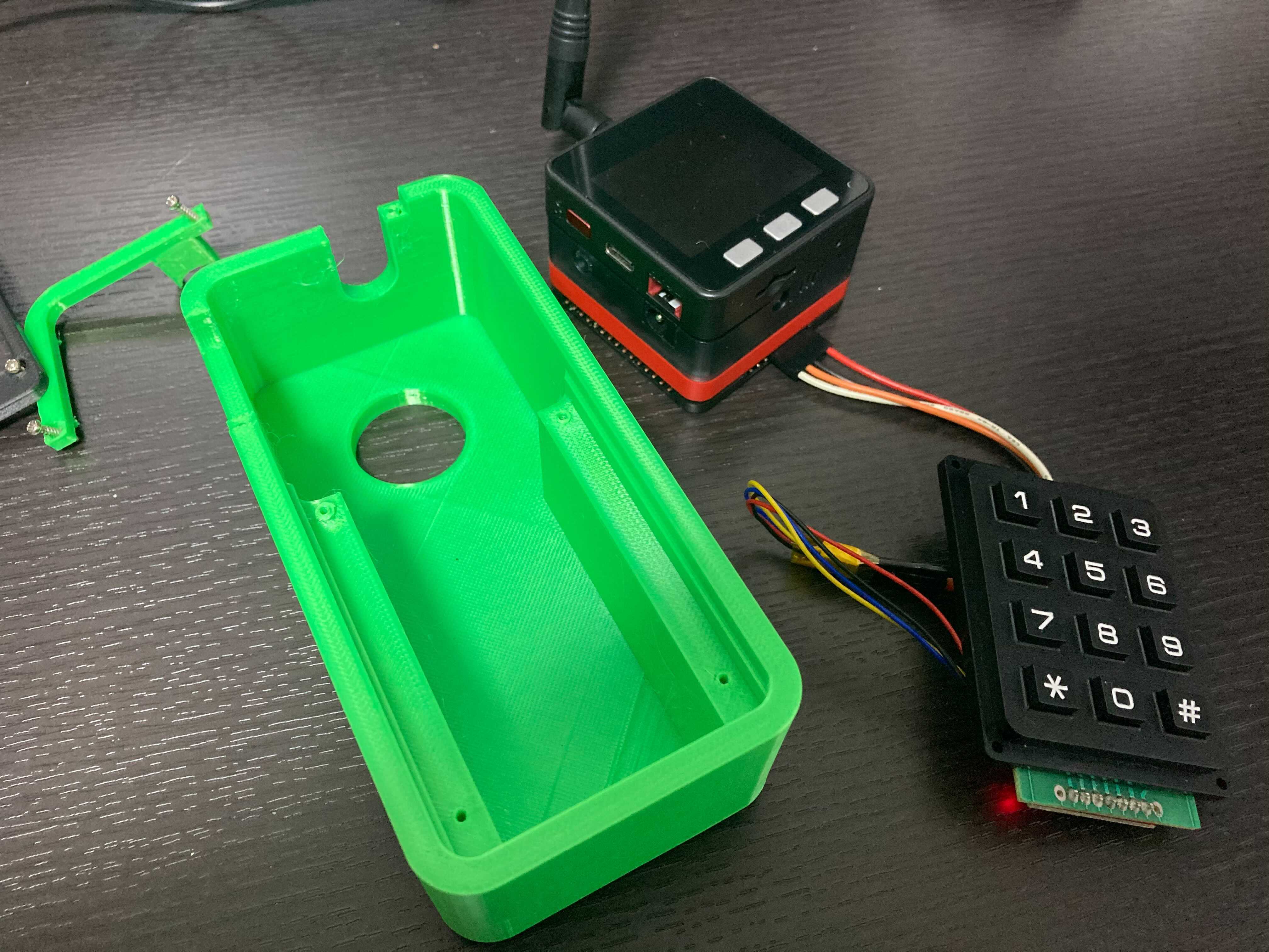 ポケベル！からの電源入った！ 東京テレメッセージ ポケベル ※電源入りません - メルカリ