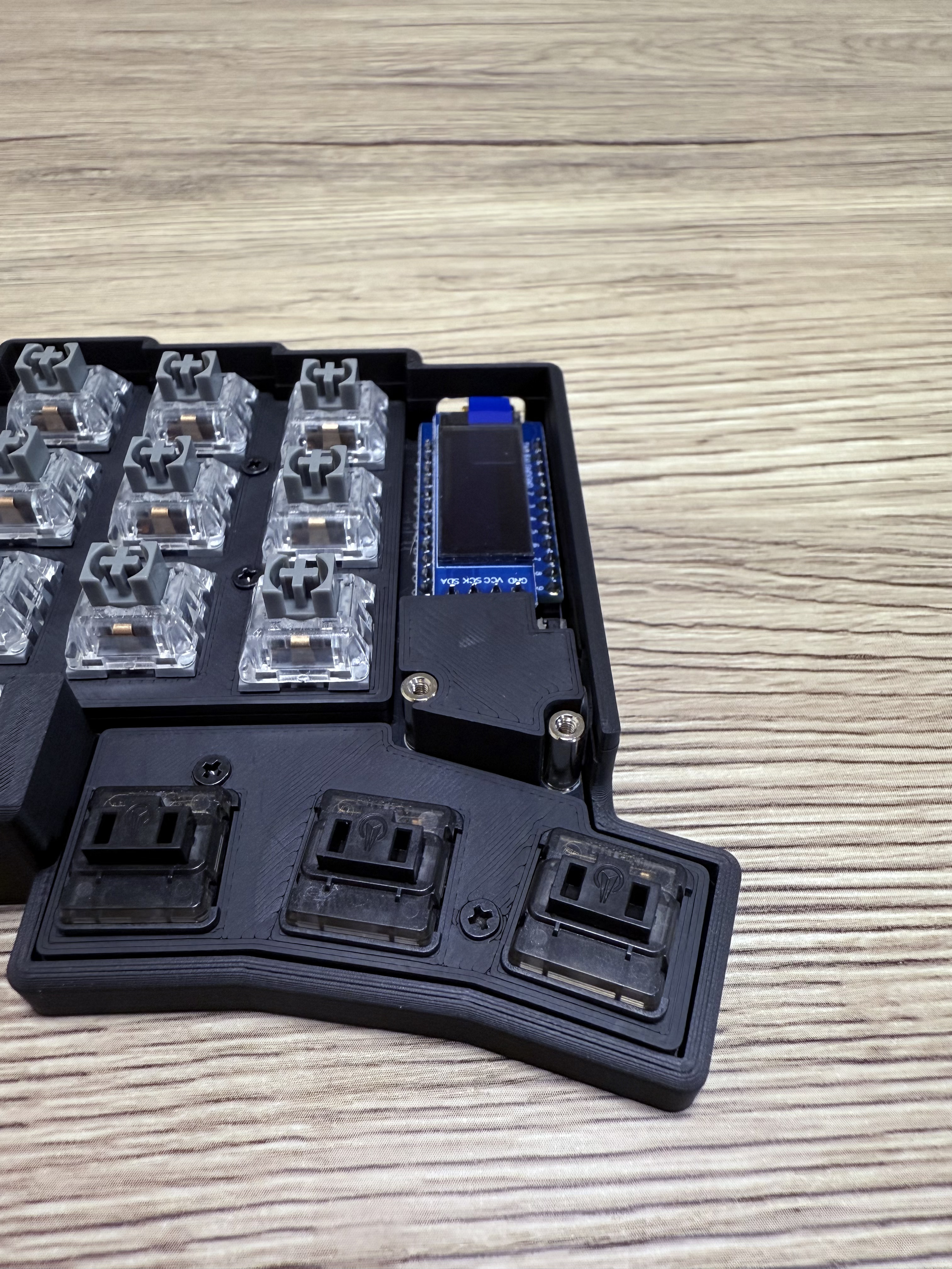 Keyball44 黒仕様 組立て済 ケース付 Keyball44【組立済み】【ケース付き】 - メルカリ
